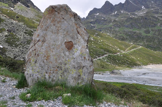 Free Stone Mountains photo and picture