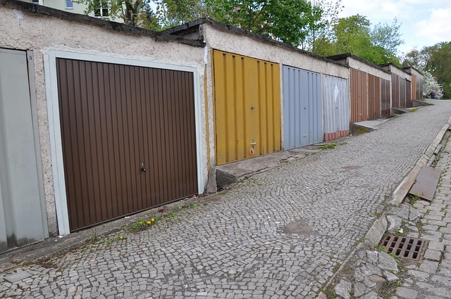 Free Garage Rent photo and picture