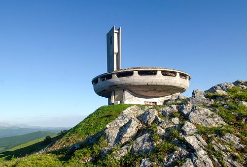Vrchol Buzludzha, Příroda, Budova, Hora
