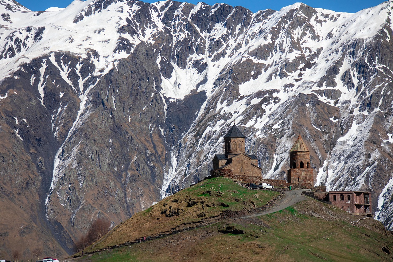 Church - free online jigsaw puzzle photo