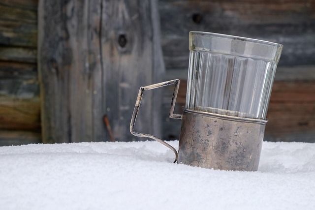 Glas, Glas-Halter, Schnee, Antiquität