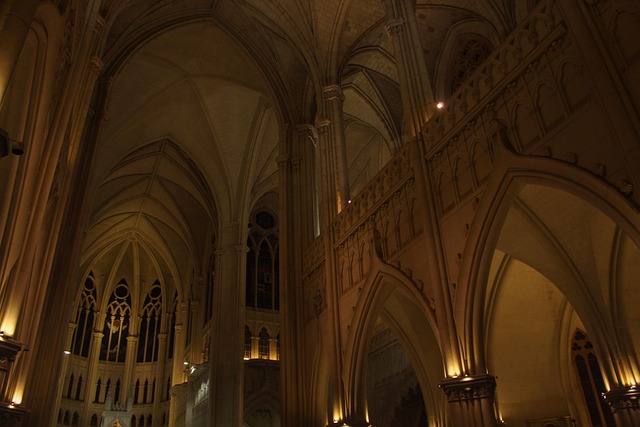 Arquitectura, Templo, Escalofriante