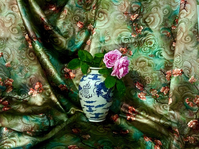 Free Chinese Vase Rose photo and picture
