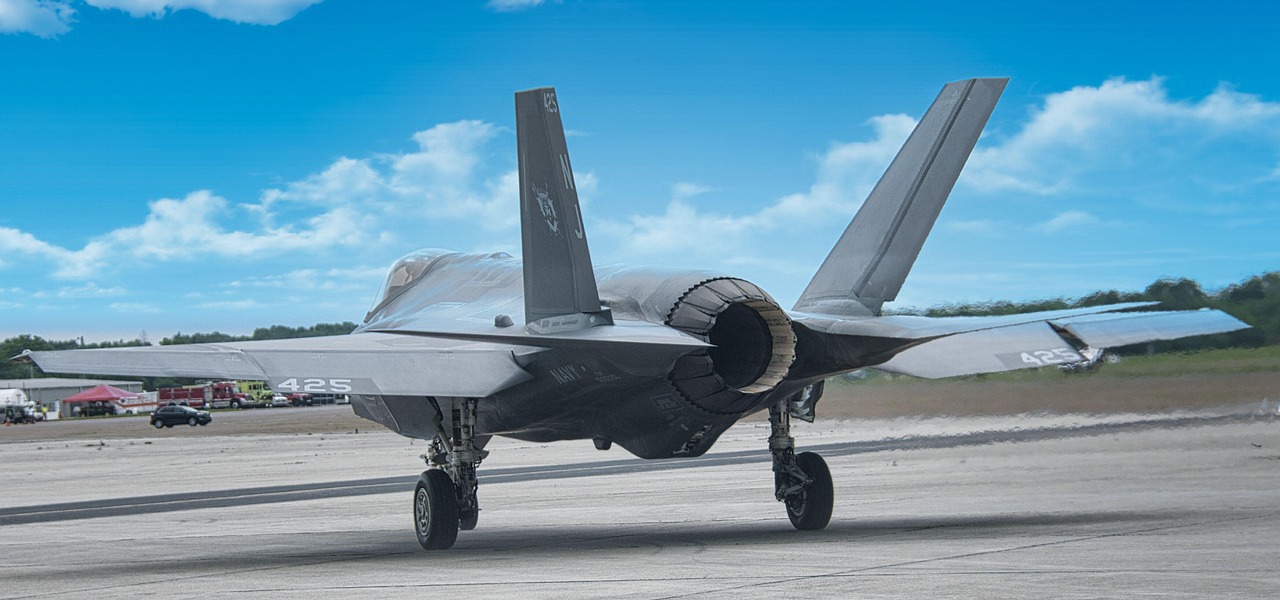 Jet - free online jigsaw puzzle photo