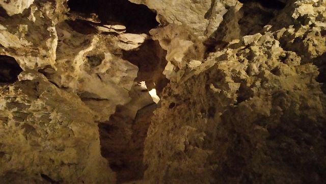 Tapolca, Ungarn, Tavasbarlang, Hulrum