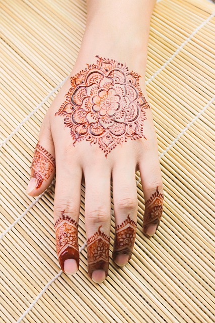 Free Mehndi Henna photo and picture