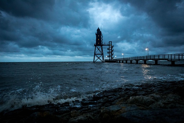 Free Lighthouse Bridge photo and picture