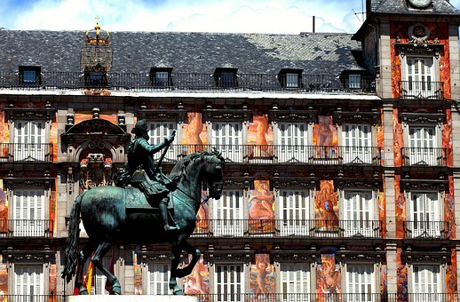 Free Main Square Madrid photo and picture