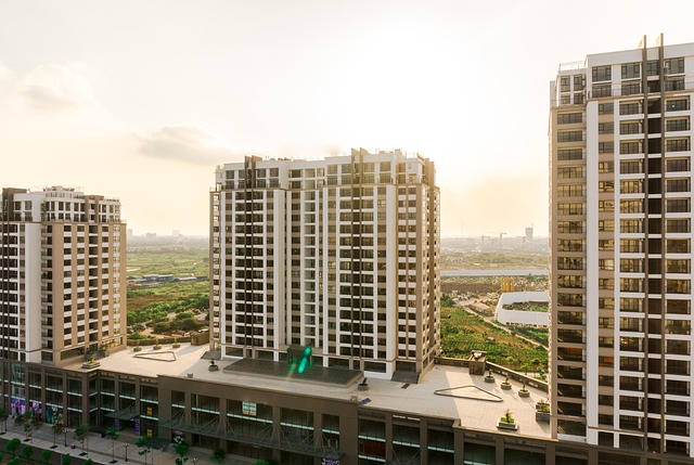 Free Condominium Buildings photo and picture