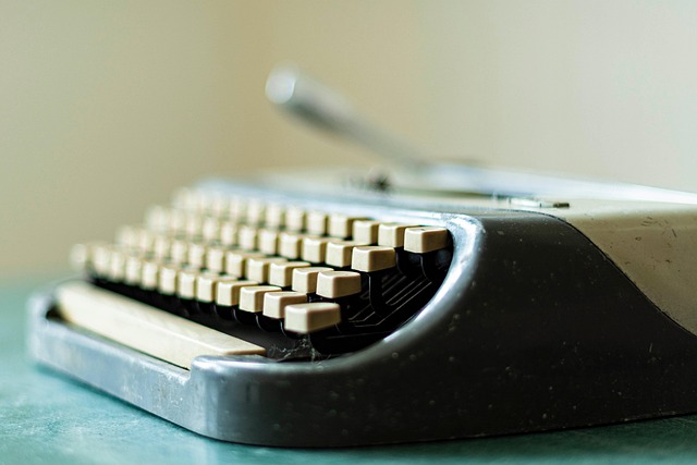 Free Typewriter Old photo and picture