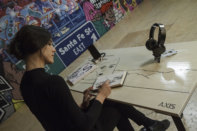 Free Hands Desk photo and picture