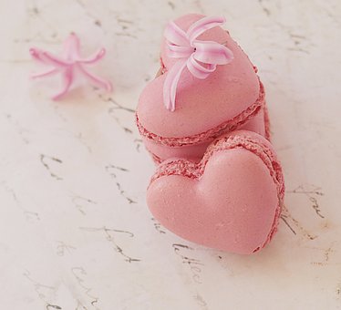 Free Macarons Heart photo and picture