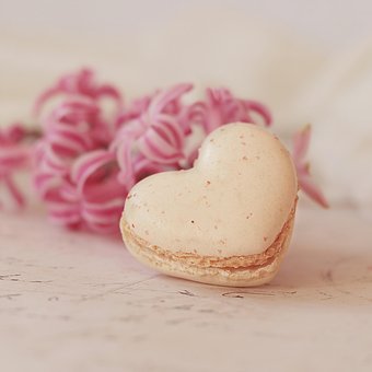 Free Macaron Heart photo and picture