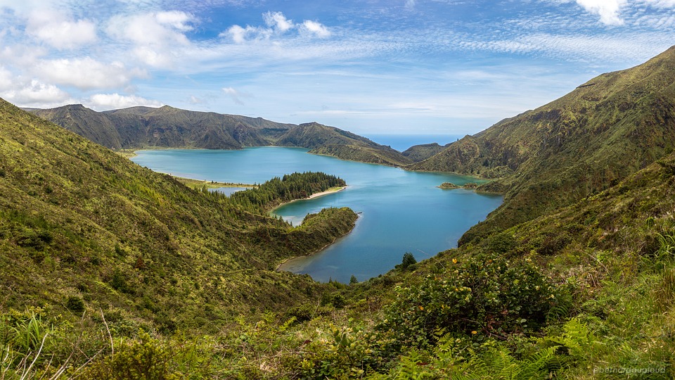 Unwind in the Azores: Top Spots for Relaxation and Nature
