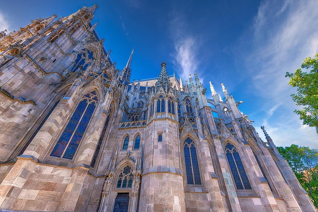 Architektur, Dom St Stephan, Votivkirche
