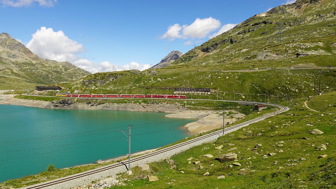 Mountains - free online jigsaw puzzle photo