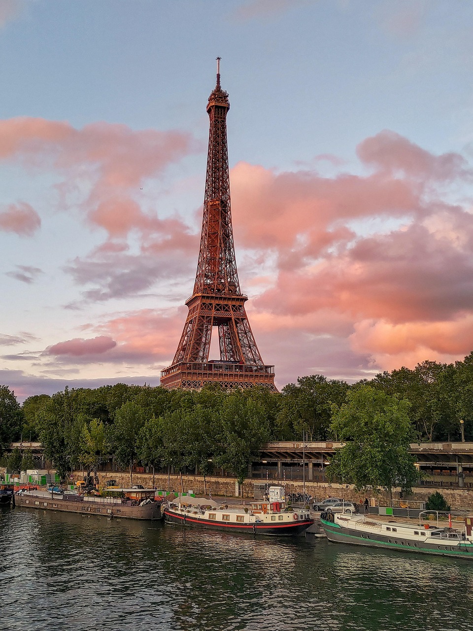 tour-eiffel-paris-fleuve-photo-gratuite-sur-pixabay-pixabay