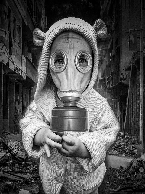 Covid, Apokalypse, Baby, Gasmaske, Maske