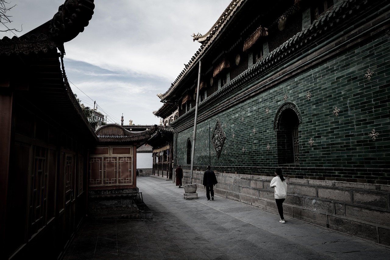 Buddhist Temple - free online jigsaw puzzle photo