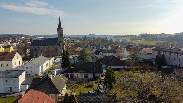 Kirke, Landsby, Bygning, Landskab, Huse
