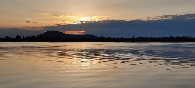 Free Dal Lake India photo and picture