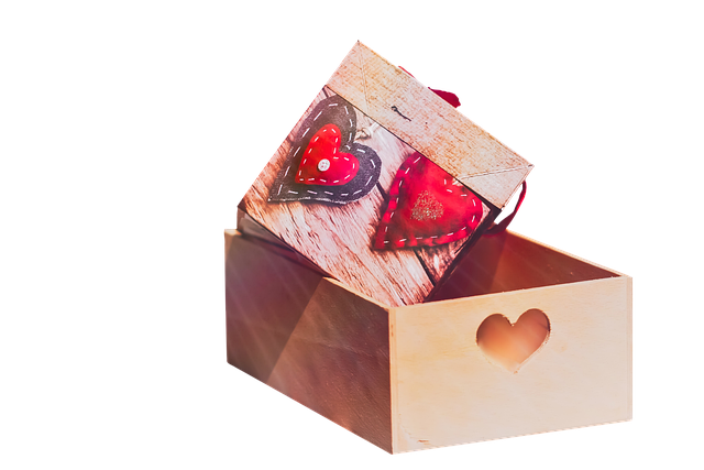 Free wooden box heart box rustic gift illustration