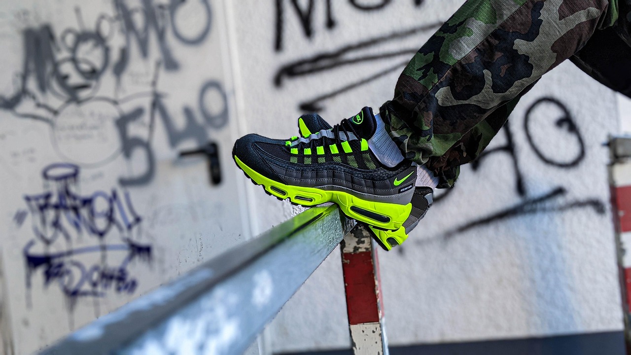nike shoes all model image