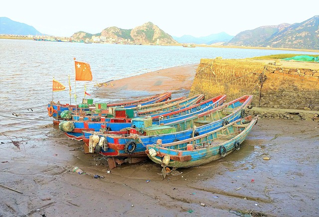 Free Ocean Fishing Village photo and picture