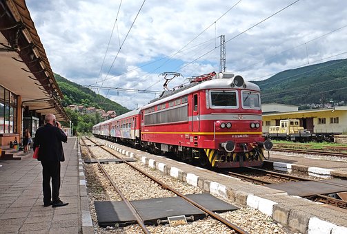 Vlak, Vlakové Nádraží, Železnice