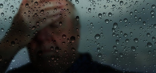 Free senior headache rain illustration