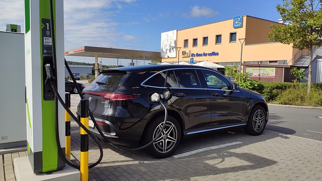 Free Mercedes Eqc Electric Car photo and picture