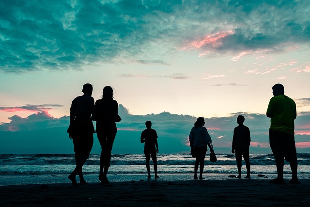 Strand, Sonnenuntergang, Freunde