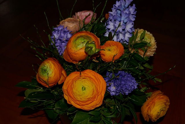 Free Bunch Of Flowers Ranunkeln photo and picture