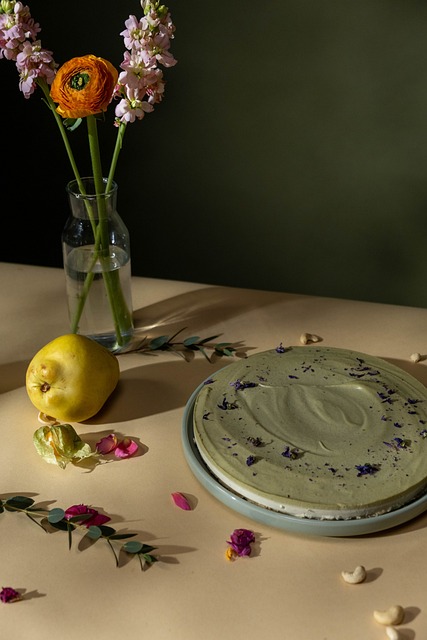 Free Flower Table photo and picture