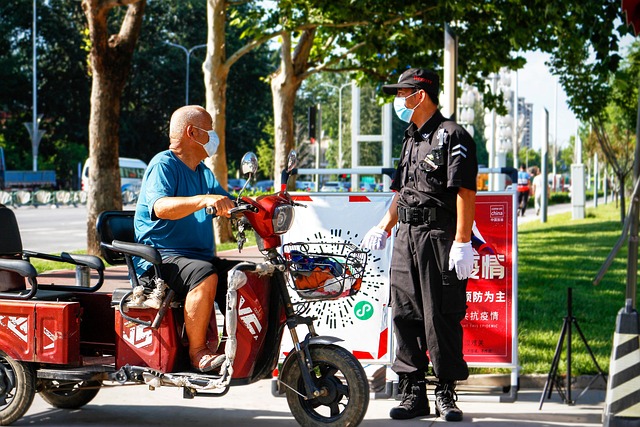 Militar della GNR investito da un conducente che ha ignorato gli ordini