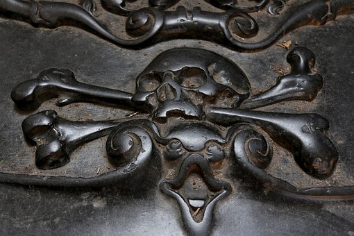 Free Tombstone Skull photo and picture