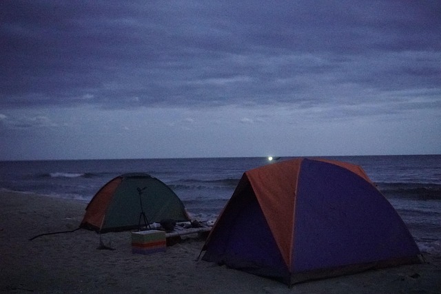 Kamperen Aan Zee, Zee, Zand