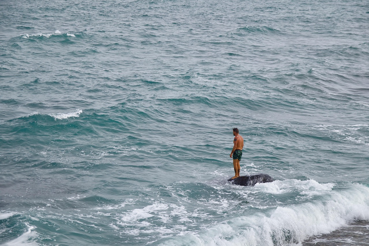 海 波浪 男人 - Pixabay上的免费照片 - Pixabay