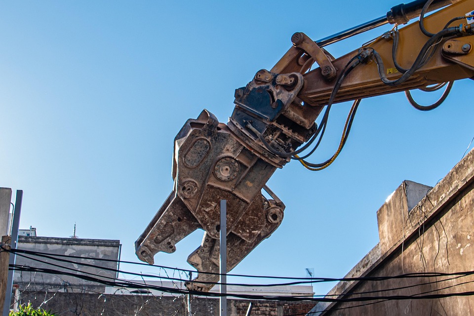 Shocking Solutions: Mastering Truck Electrical System Repairs