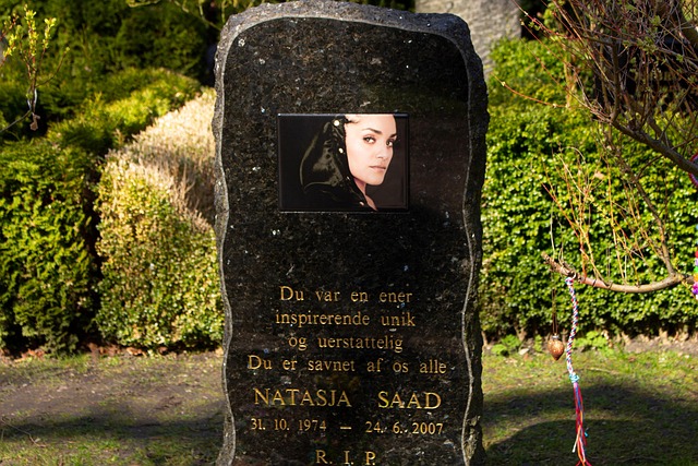 Natasja Saad Helfer Friedhof - Kostenloses Foto auf Pixabay - Pixabay