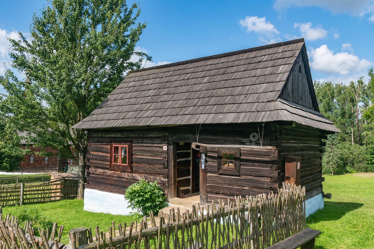 Wooden House - free online jigsaw puzzle photo