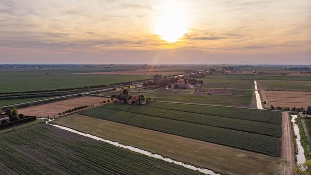 Free Countryside Fields photo and picture