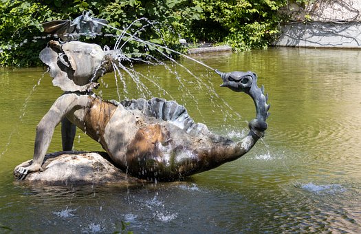 Free Mouse Fountain photo and picture