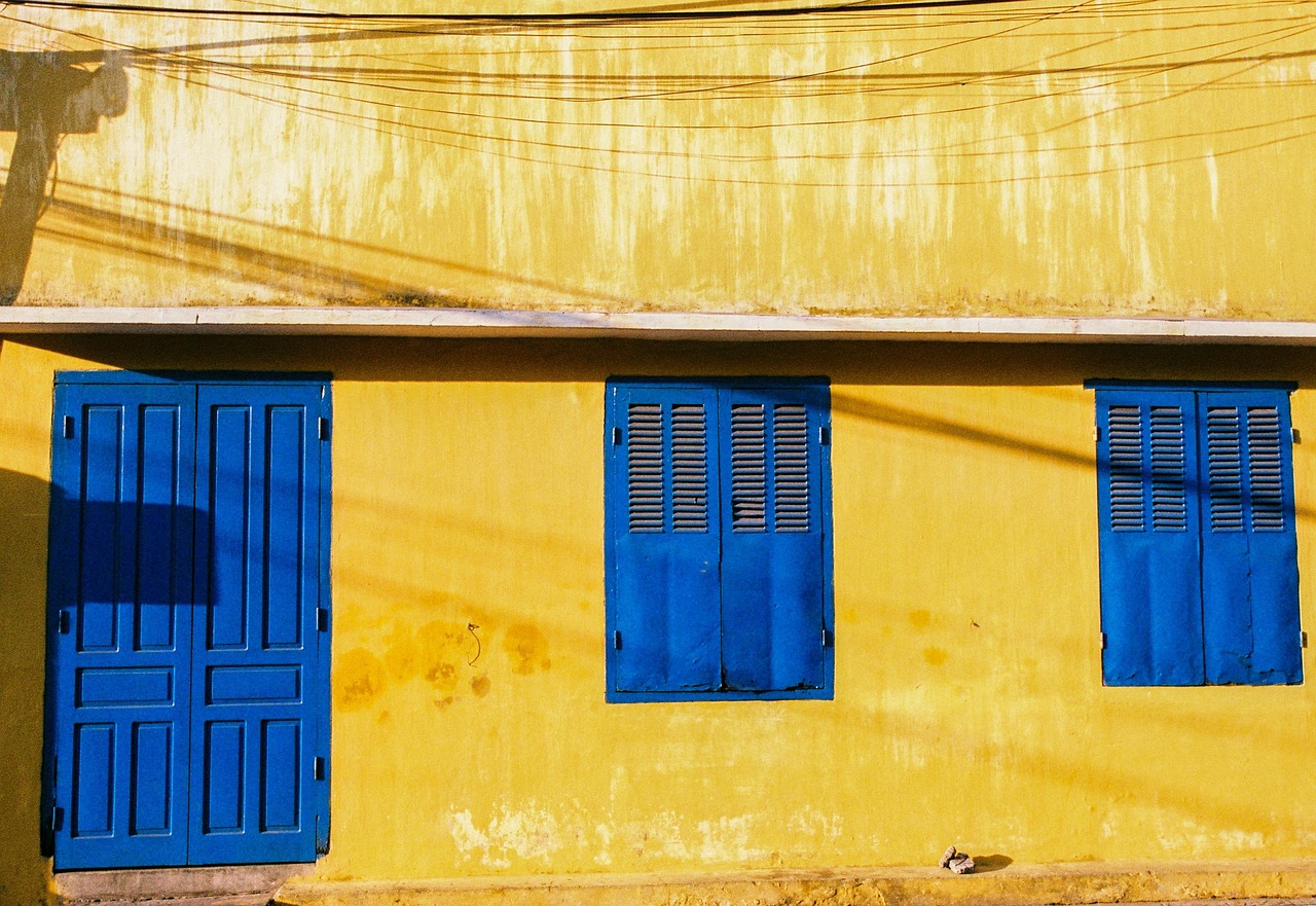 Door - free online jigsaw puzzle photo