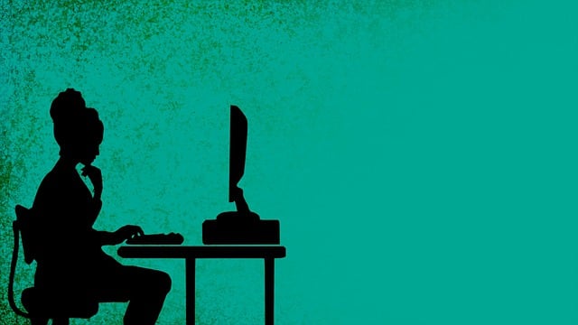 Free woman computer desk illustration