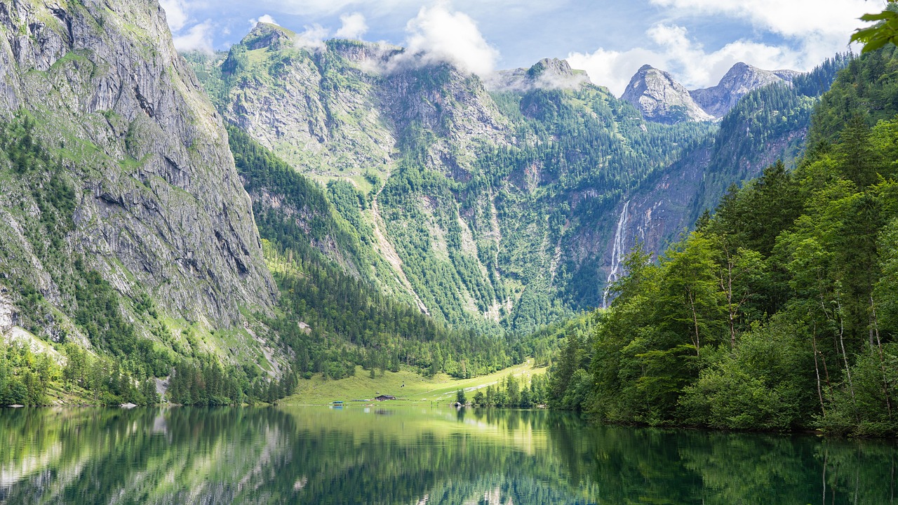 Lake - free online jigsaw puzzle photo