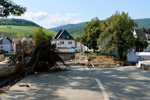 Slecht Neeahr, Ahrweiler, Flood Ramp