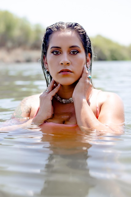 Free Woman Model photo and picture