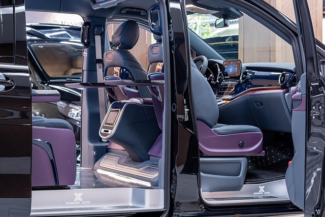 Free Automotive Mpv photo and picture