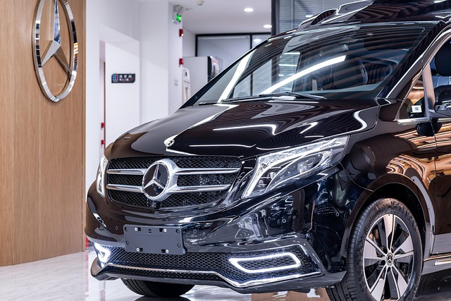 Free Car Mercedes Benz photo and picture